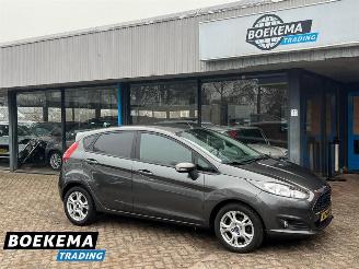 Coche accidentado Ford Fiesta 1.5 TDCi Titanium Stoelverw. Climate PDC Trekhaak 2016/2
