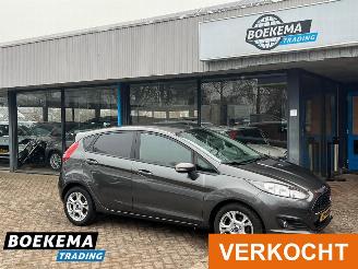 damaged passenger cars Ford Fiesta 1.5 TDCi Titanium Stoelverw. Climate PDC Trekhaak 2016/2