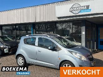 krockskadad bil auto Chevrolet Spark 1.2 16V LTZ Navigatie Airco 2012/4