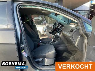 Volkswagen Golf 1.0 TSI R-Line DSG Navigatie Climate Cruise picture 20