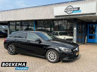 Unfallwagen Mercedes Cla-klasse 200 Ambition 156PK Widescreen Stoelverw. Navigatie 2015/12