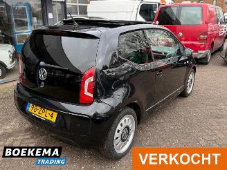 Volkswagen Up! 1.0 Black Up! Panorama Leer Stoelverwarming PDC Cruise picture 2
