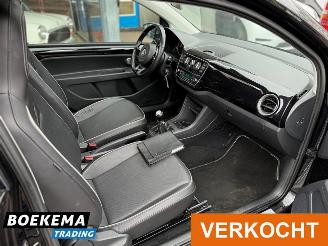 Volkswagen Up! 1.0 Black Up! Panorama Leer Stoelverwarming PDC Cruise picture 14