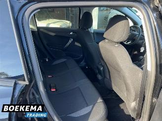 Peugeot 2008 1.2 PureTech Allure Navigatie Camera Climate picture 20
