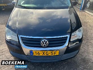 Volkswagen Touran 1.4 TSI 140PK Business Navigatie Cruise Climate picture 5