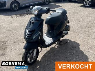 Piaggio  Zip 45KM picture 5