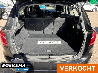 BMW 2-serie 218d Active Tourer Sport Automaat Keyless Navigatie picture 11