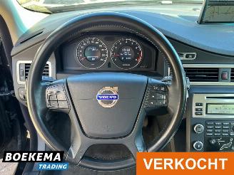 Volvo V-70 2.5T Kinetic 230PK Automaat Leer Navigatie Cruise picture 21