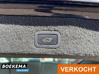 Volvo V-70 2.5T Kinetic 230PK Automaat Leer Navigatie Cruise picture 17