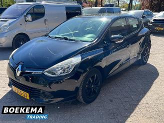 Renault Clio 0.9 TCe Expression Navigatie Airco picture 4