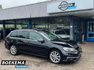 Voiture accidenté Volkswagen Golf 1.4 TSI 150PK Highline DSG Panorama Virtual Stoel/Stuurverw Massage Camera Trekhaak 2017/5