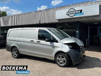 Schadeauto Mercedes Vito 116 CDI Lang Automaat Navigatie Camera PDC Schuifdeur 2019/4
