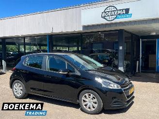skadebil auto Peugeot 208 1.2 PureTech Active Navigatie Airco Cruise 2018/5