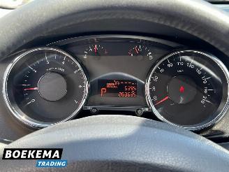 Peugeot 3008 1.6 THP ST Automaat Glazen-Dak Navigatie Cruise picture 16