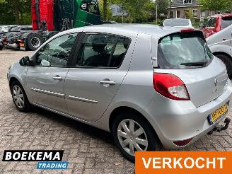 Renault Clio 1.5 dCi Collection Airco Cruise 5-Deurs Trekhaak picture 3