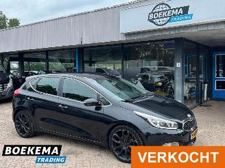 krockskadad bil auto Kia Cee d cee'd 1.6 GDI Business Pack Navigatie Camera Cruise Climate 2013/7