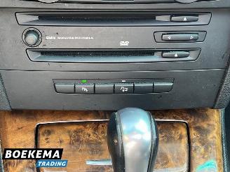 BMW 3-serie 330xd Dynamic Exe Automaat Panorama Climate Cruise Navigatie picture 31