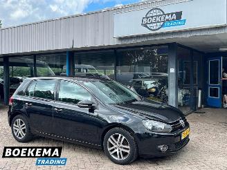 krockskadad bil auto Volkswagen Golf 1.2 TSI Tour 6 bak Navi Cruise Airco 2010/8