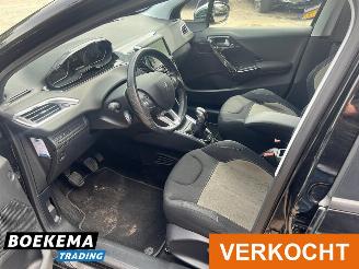 Peugeot 208 1.2 VTi Oxygo Cruise Navi Clima Trekhaak picture 11