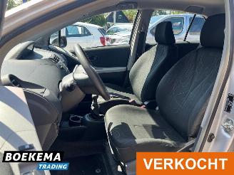 Toyota Yaris 1.0 VVTi Acces 5-Deurs Airco Elektrisch ramen picture 11