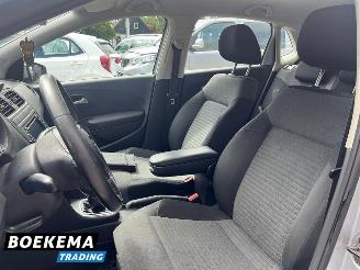 Volkswagen Polo 1.4-16V Comfortline Navi Climate Control picture 10