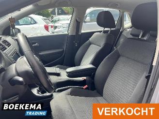 Volkswagen Polo 1.4-16V Comfortline Navi Climate Control picture 10