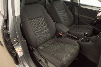 Volkswagen Golf 1.6 TDI Navi picture 23