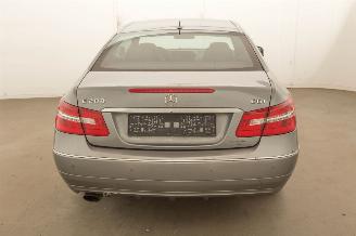 Mercedes E-klasse E200 Coupé Motorschade picture 35