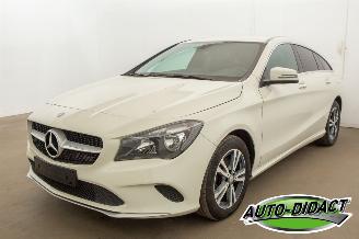 Auto incidentate Mercedes Cla-klasse 180 Shooting Brake Leer 2017/3