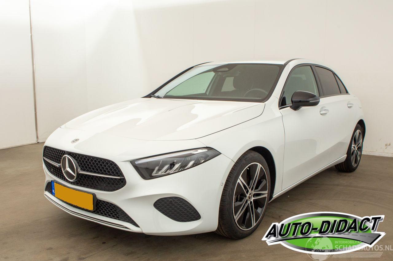 Mercedes A-klasse A180 Motor loopt Luxury Line Automaat Koppakking defect