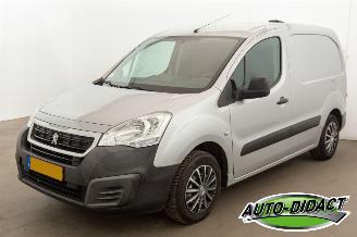 Unfall Kfz Van Peugeot Partner 120 1.6 BlueHDi 75 Premium 140.301 km nap 2018/7