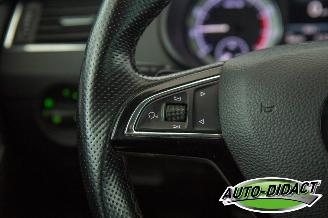 Skoda Octavia 1.0 TSI Automaat Clima Navi Greentech Clever Edition picture 15
