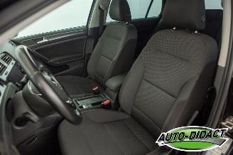 Volkswagen Golf 1.0 TSI Clima Navi Camera picture 29