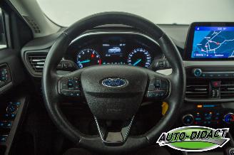 Ford Focus 1.0 EcoBoost Clima Navi Trend Edition Business picture 5