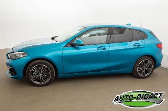 BMW 1-serie 118i Automaat Digi Dash Camera Clima Navi picture 38