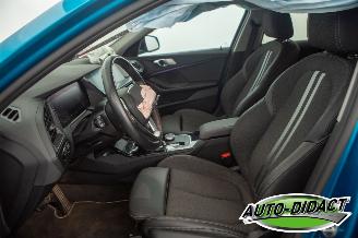 BMW 1-serie 118i Automaat Digi Dash Camera Clima Navi picture 27