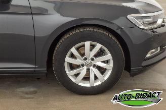 Volkswagen Passat 1.4 TSI Automaat Clima Navi Comfortline Business picture 34