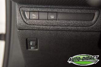 Peugeot 2008 1.6 BlueHDi Clima Navi Blue Lease Executive picture 11