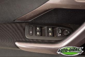 Peugeot 2008 1.2 Active 118.099 km Navi Airco picture 10