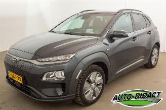 skadebil auto Hyundai Kona EV Fashion 64 kWh Camera Navi Clima 2020/11