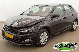 skadebil auto Volkswagen Polo 1.0 TSI 29.200 km NAP Navi Airco Comfortline 2020/4