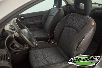 Peugeot 206 CC 1.6-16V 98.259 km Clima Quiksilver picture 22