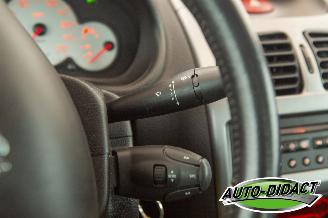 Peugeot 206 CC 1.6-16V 98.259 km Clima Quiksilver picture 15