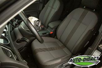 Volkswagen Golf 1.2 TSI Clima Connected Series picture 26