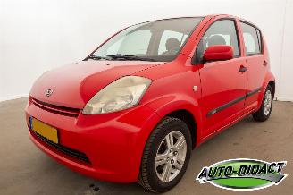 skadebil auto Daihatsu Sirion 1.0-12V Trend 2005/6