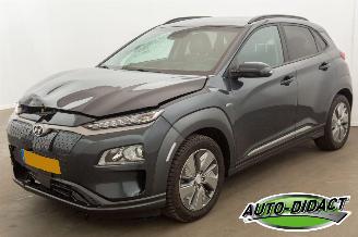 damaged passenger cars Hyundai Kona EV Fashion 64 kWh 51.112 km NAP 2020/2