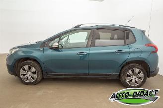 Peugeot 2008 1.2 Access Clima Navi picture 35