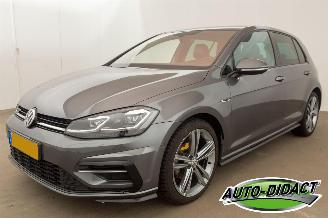 Schadeauto Volkswagen Golf 1.6 TDI Automaat Leder Clima Highline Business R 2018/5