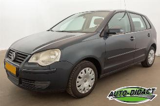 krockskadad bil auto Volkswagen Polo 1.2-12V Optive Airco 2006/3