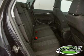 Peugeot 308 1.6 Active Clima Navi Camera Pano picture 23